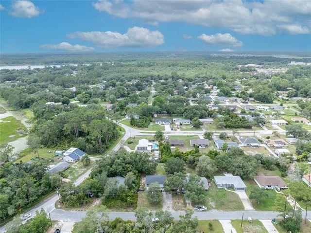 1398 5TH AVE, Deland, FL 32724