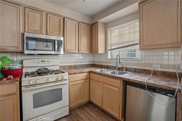 321 W Queen Street 20, Inglewood, CA 90301