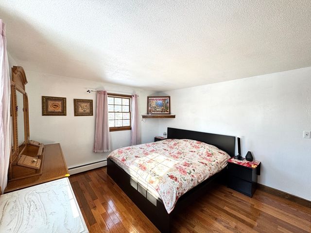 70 Holmes Ave, Weymouth, MA 02191