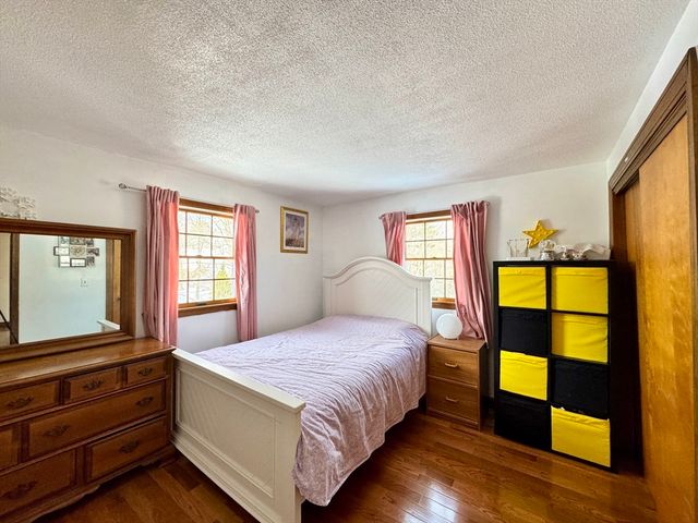 70 Holmes Ave, Weymouth, MA 02191