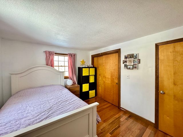 70 Holmes Ave, Weymouth, MA 02191