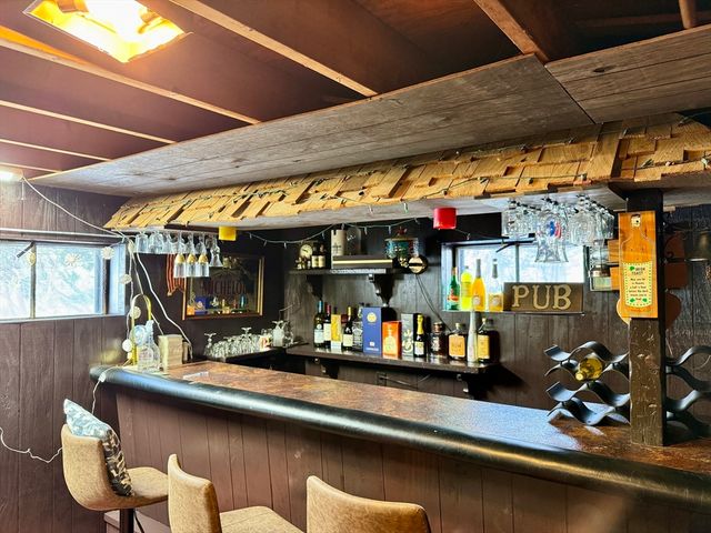 70 Holmes Ave, Weymouth, MA 02191