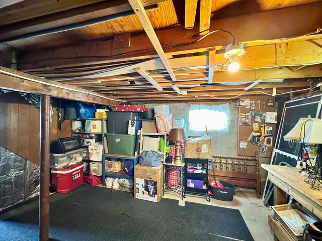 70 Holmes Ave, Weymouth, MA 02191