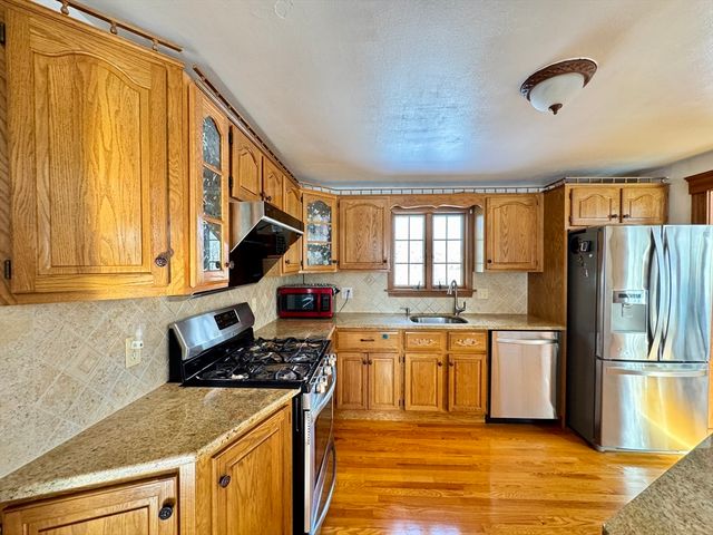 70 Holmes Ave, Weymouth, MA 02191