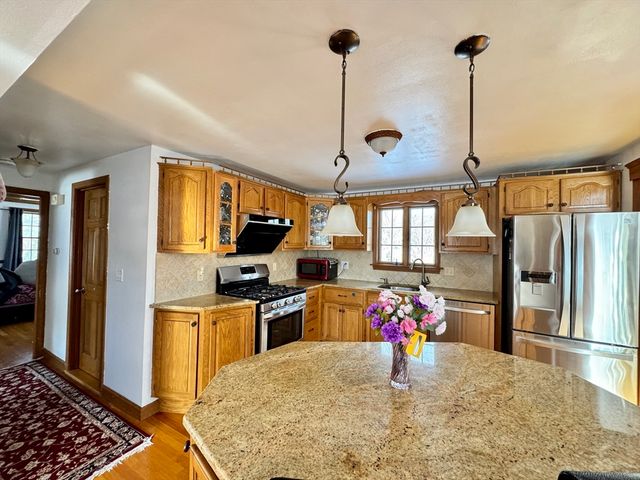 70 Holmes Ave, Weymouth, MA 02191