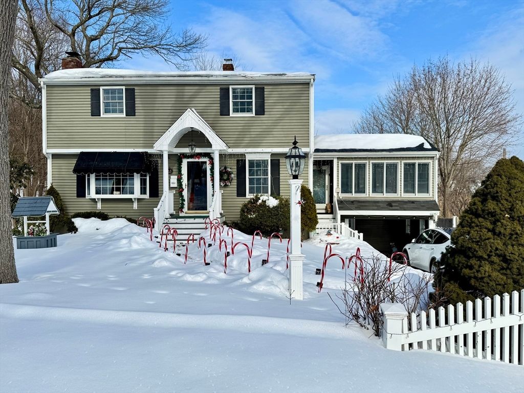 70 Holmes Ave, Weymouth, MA 02191