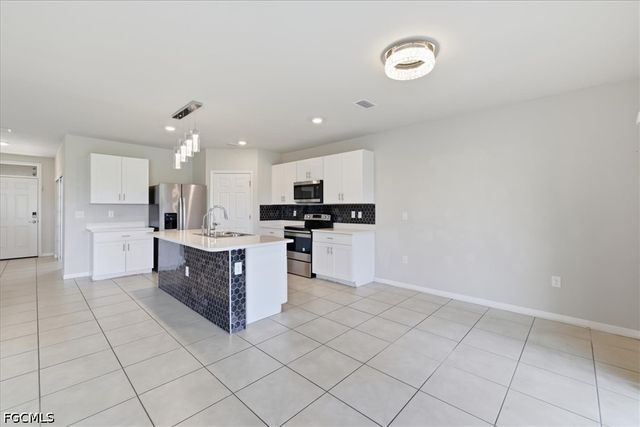 10601 Crossback LN, Lehigh Acres, FL 33936