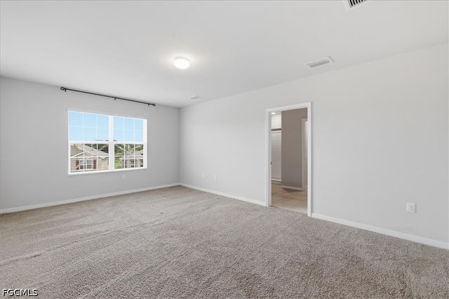 10601 Crossback LN, Lehigh Acres, FL 33936