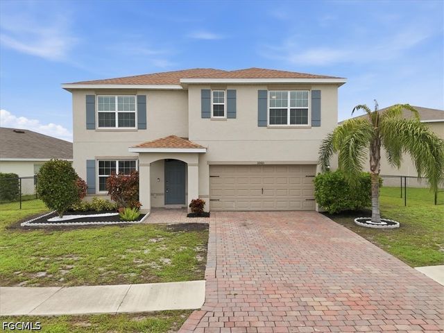 10601 Crossback LN, Lehigh Acres, FL 33936