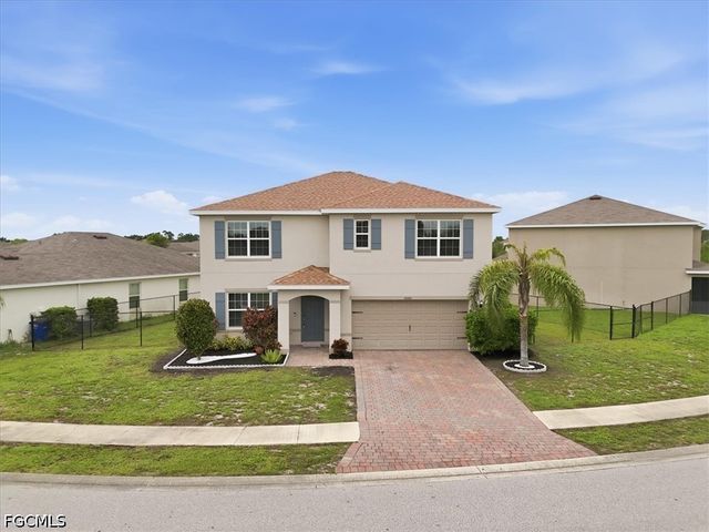 10601 Crossback LN, Lehigh Acres, FL 33936