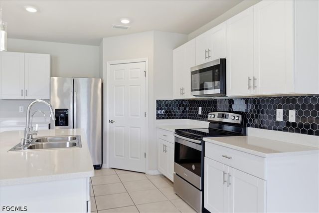 10601 Crossback LN, Lehigh Acres, FL 33936