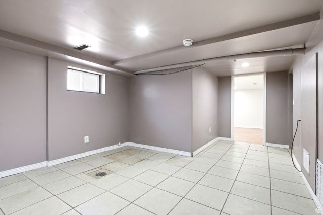 24 W CRYSTAL AVE, South Salt Lake, UT 84115