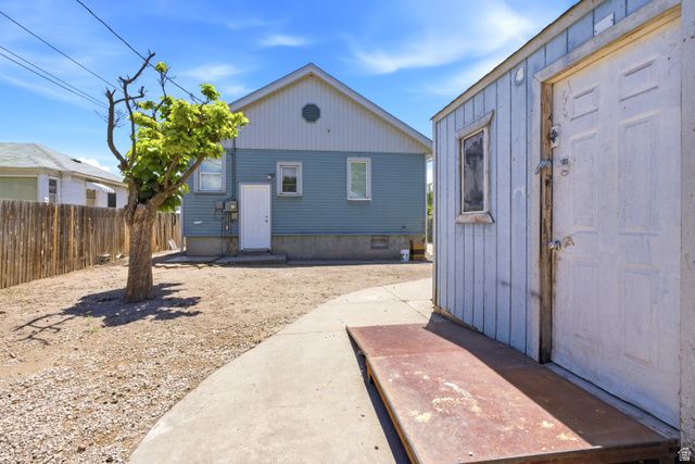 24 W CRYSTAL AVE, South Salt Lake, UT 84115