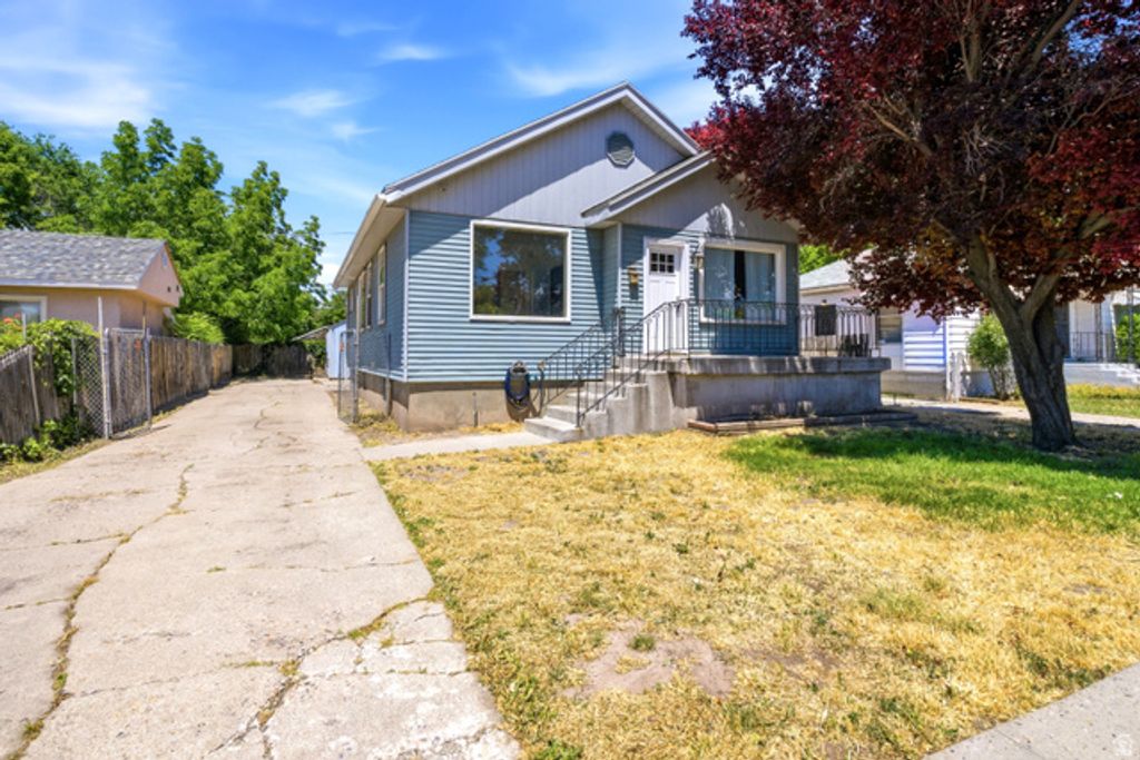24 W CRYSTAL AVE, South Salt Lake, UT 84115