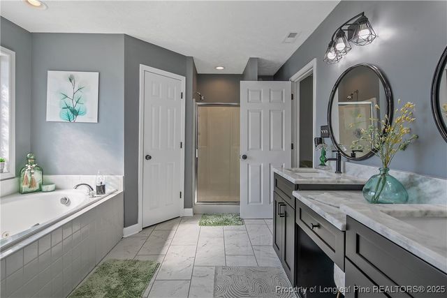 1024 Greenhouse Drive, Hope Mills, NC 28348