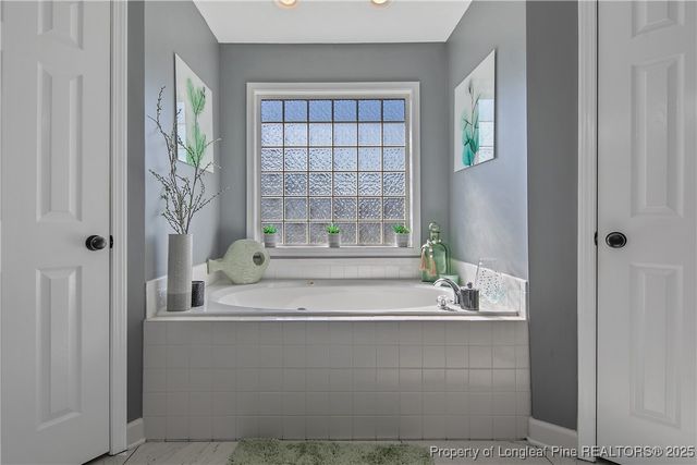 1024 Greenhouse Drive, Hope Mills, NC 28348