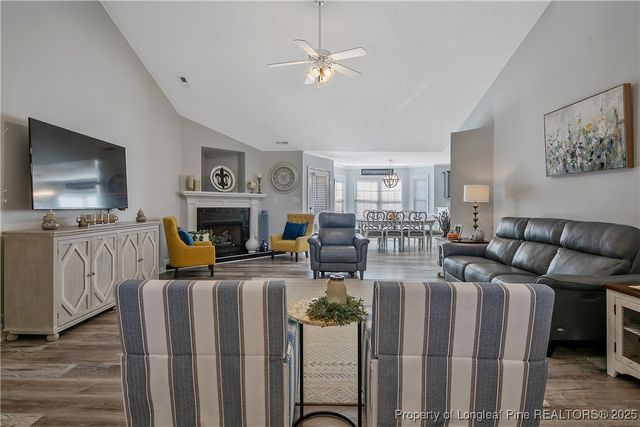 1024 Greenhouse Drive, Hope Mills, NC 28348