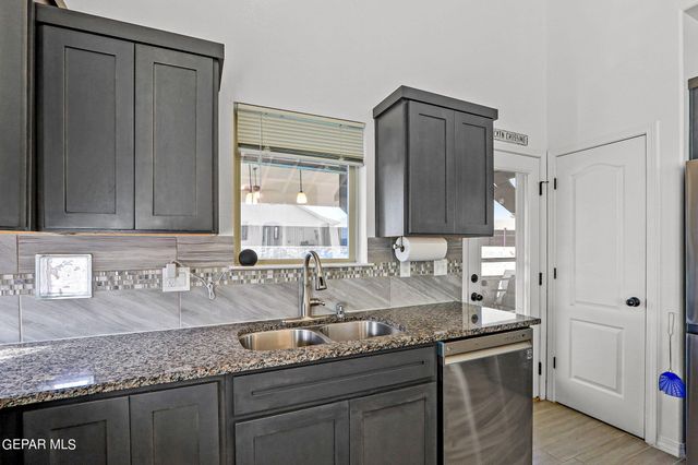 14852 JACK WHITE Avenue, El Paso, TX 79938