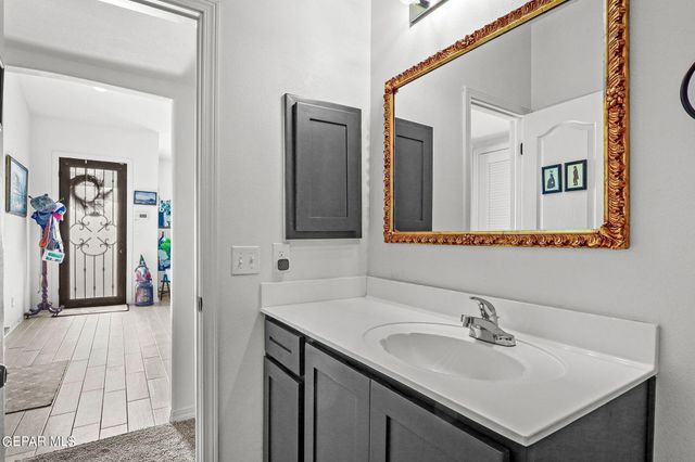 14852 JACK WHITE Avenue, El Paso, TX 79938