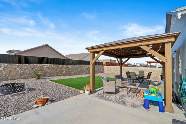 14852 JACK WHITE Avenue, El Paso, TX 79938