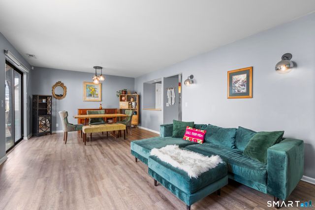 27 Lindstrom Road 7C, Stamford, CT 06902