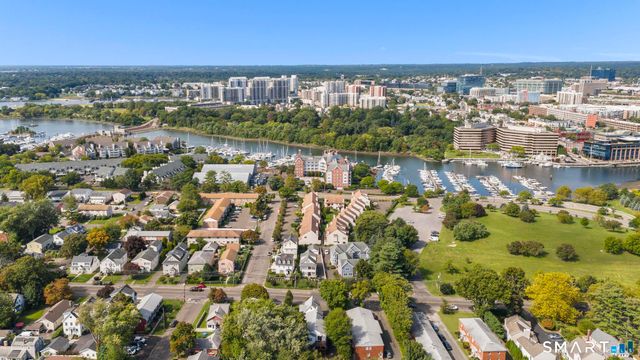 27 Lindstrom Road 7C, Stamford, CT 06902