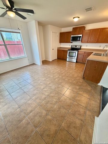 19 Adkins Ridge, San Antonio, TX 78239