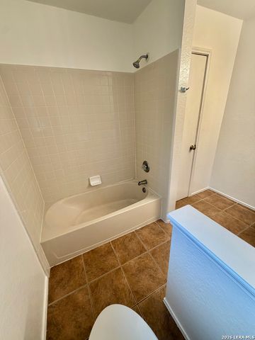19 Adkins Ridge, San Antonio, TX 78239