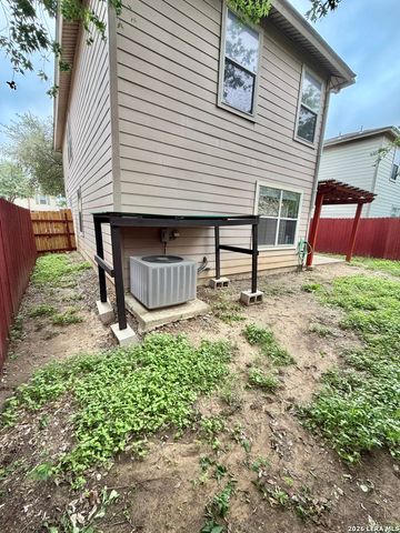19 Adkins Ridge, San Antonio, TX 78239