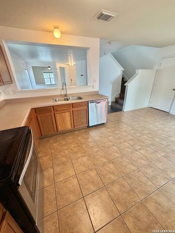 19 Adkins Ridge, San Antonio, TX 78239