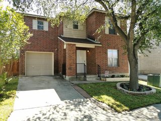 19 Adkins Ridge, San Antonio, TX 78239