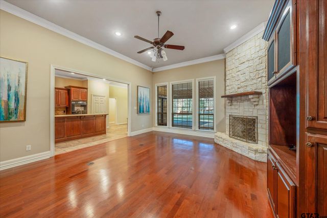 9545 Tosha Lane, Flint, TX 75762