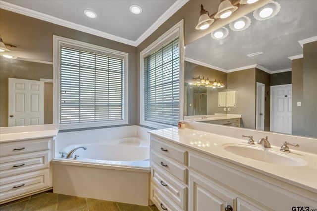 9545 Tosha Lane, Flint, TX 75762