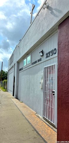 2730 W Southcross, San Antonio, TX 78211