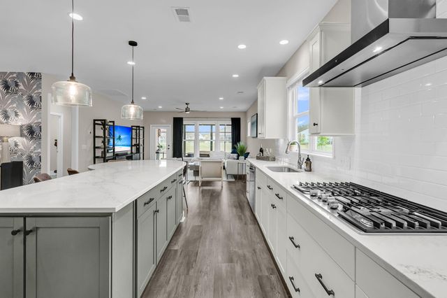 300 Autumn Azalea Way, Summerville, SC 29486