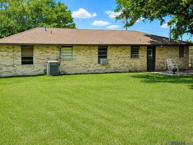 2642 S Remy Robert Ave, Gonzales, LA 70737