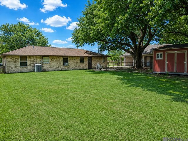 2642 S Remy Robert Ave, Gonzales, LA 70737