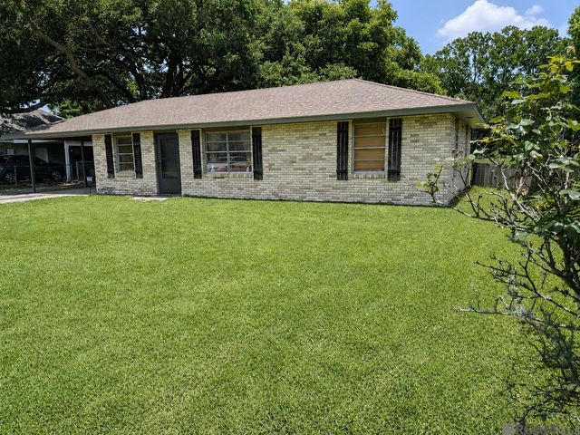 2642 S Remy Robert Ave, Gonzales, LA 70737