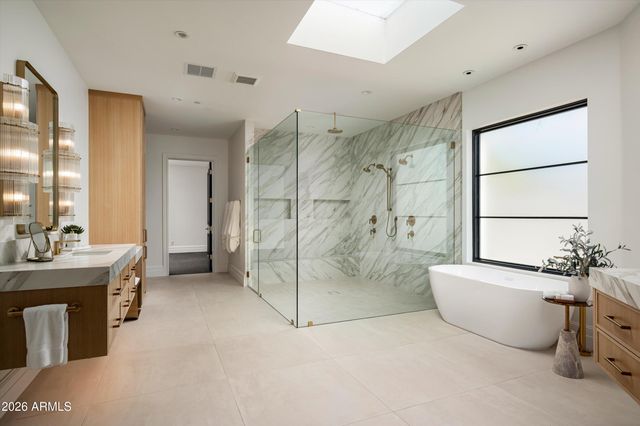 8635 N 65TH Street, Paradise Valley, AZ 85253