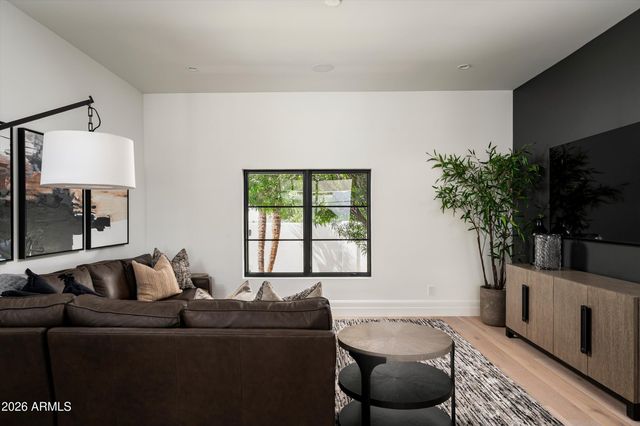 8635 N 65TH Street, Paradise Valley, AZ 85253
