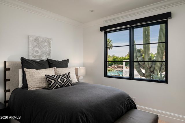 8635 N 65TH Street, Paradise Valley, AZ 85253