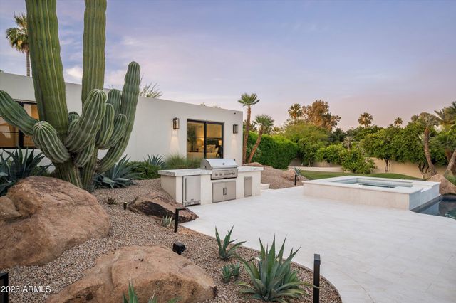 8635 N 65TH Street, Paradise Valley, AZ 85253
