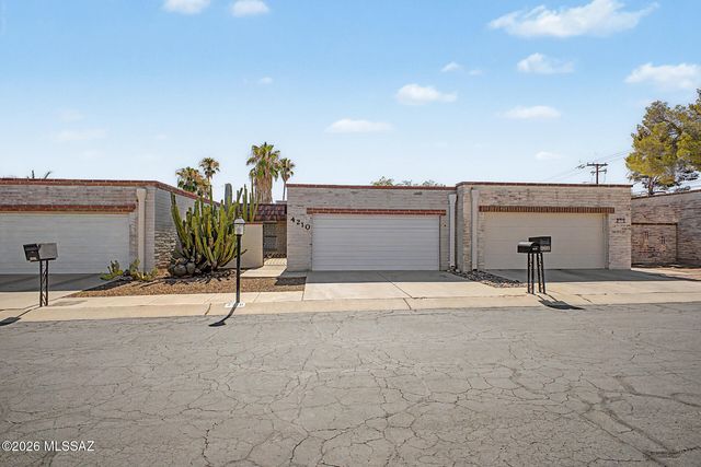 4210 N Limberlost Circle, Tucson, AZ 85705