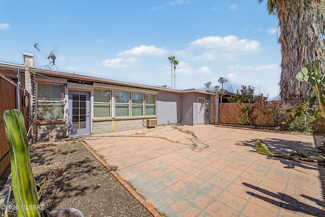 4210 N Limberlost Circle, Tucson, AZ 85705