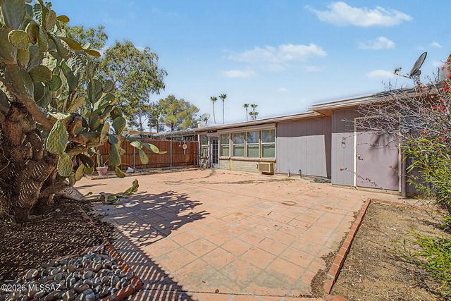 4210 N Limberlost Circle, Tucson, AZ 85705