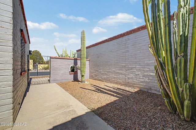 4210 N Limberlost Circle, Tucson, AZ 85705