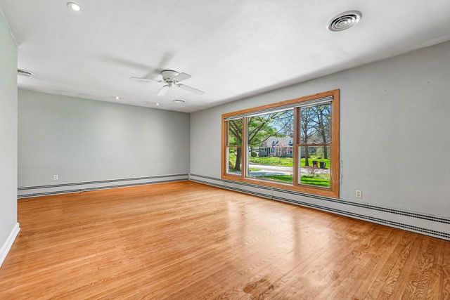 1318 123rd Street STREET, Wauwatosa, WI 53226