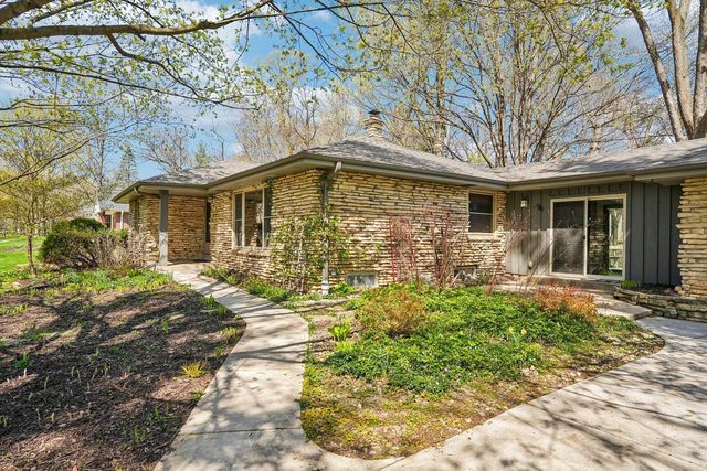 1318 123rd Street STREET, Wauwatosa, WI 53226