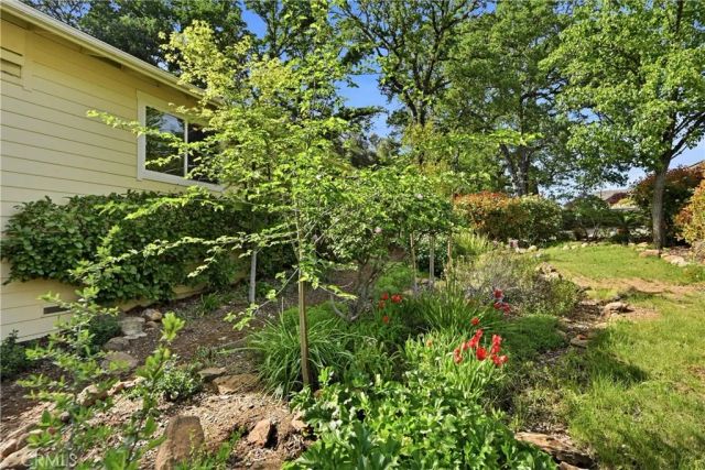 19879 Donkey Hill, Hidden Valley Lake, CA 95467