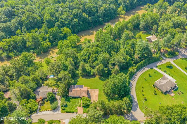 11482 Couch Mill Rd, Knoxville, TN 37931